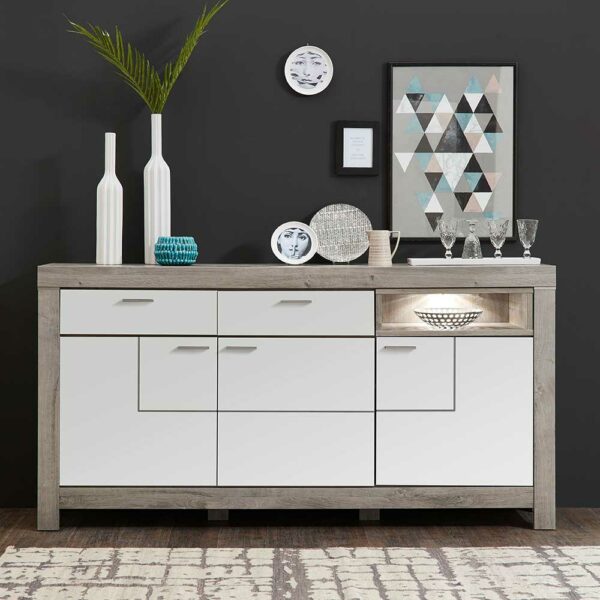 BestLivingHome Esszimmer Sideboard in Weiß und Eiche dunkel Beleuchtung