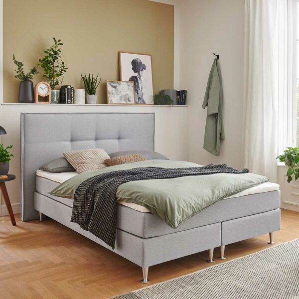 iMöbel Boxspringbett mit hohem Kopfteil Hellgrau & Chrom