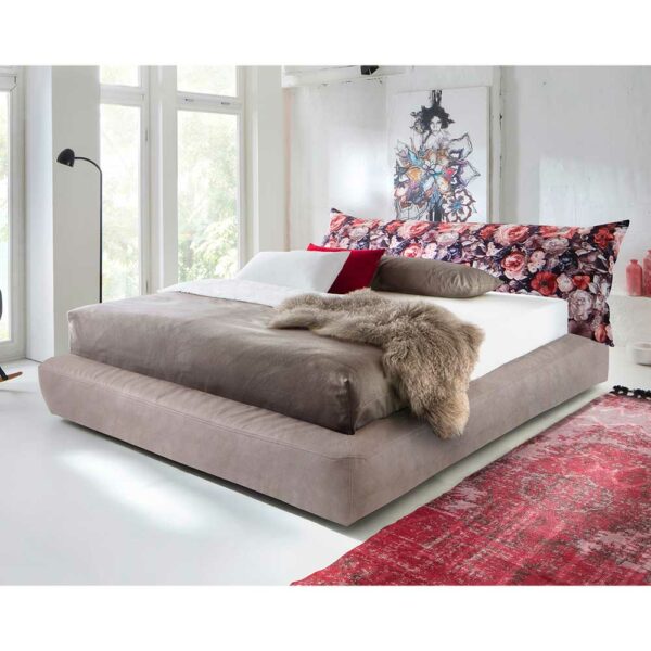 Furnitara Trendiges Boxspringbett in Beige Microfaser geblümtem Kopfteil